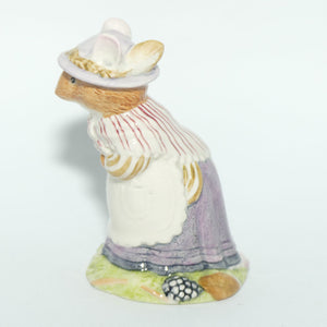 DBH9 Royal Doulton Brambly Hedge figure | Old Mrs Eyebright