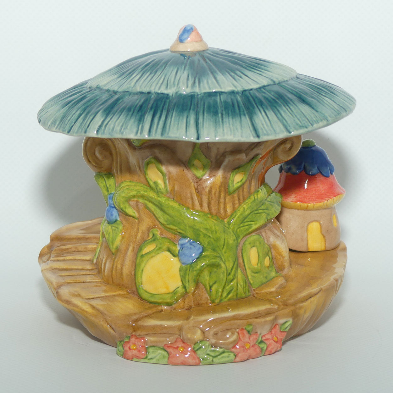 DF15 Royal Doulton Disney | Fairies series | Teakettle Cottage lidded box