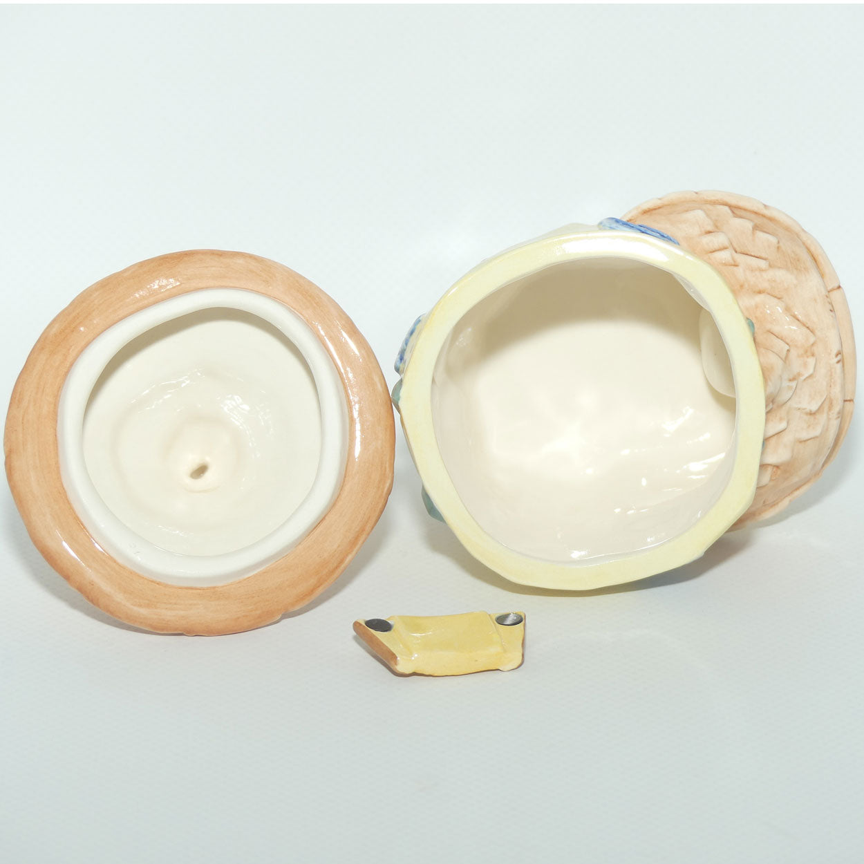 DF18 Royal Doulton Disney | Fairies series | Firefly Cottage trinket box