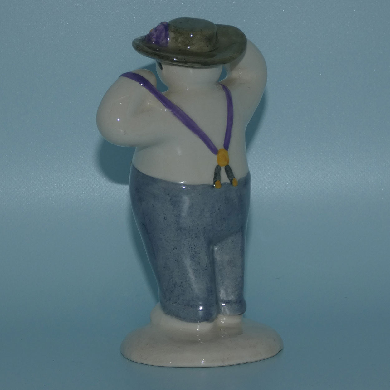 ds03-royal-doulton-snowman-figure-stylish-snowman