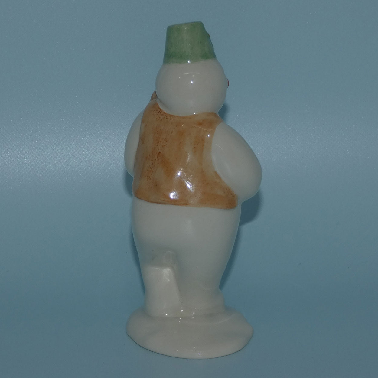 ds11-royal-doulton-snowman-figure-violinist-snowman