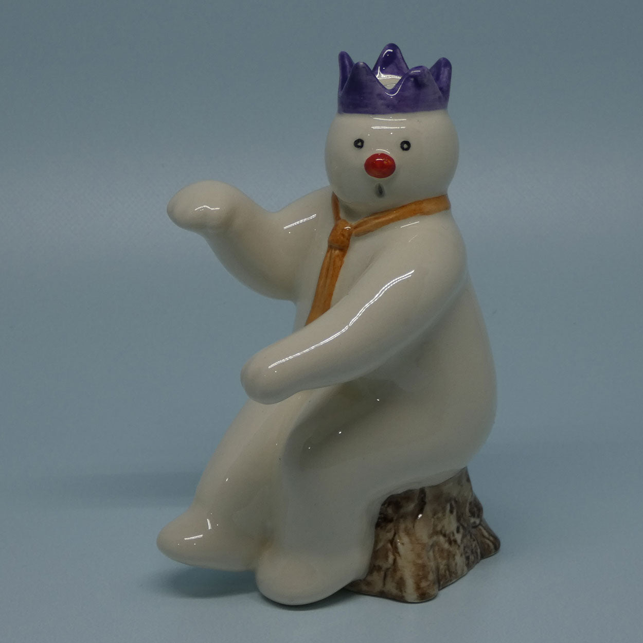 DS12 Royal Doulton Snowman Snowman Pianist and DS13 Piano