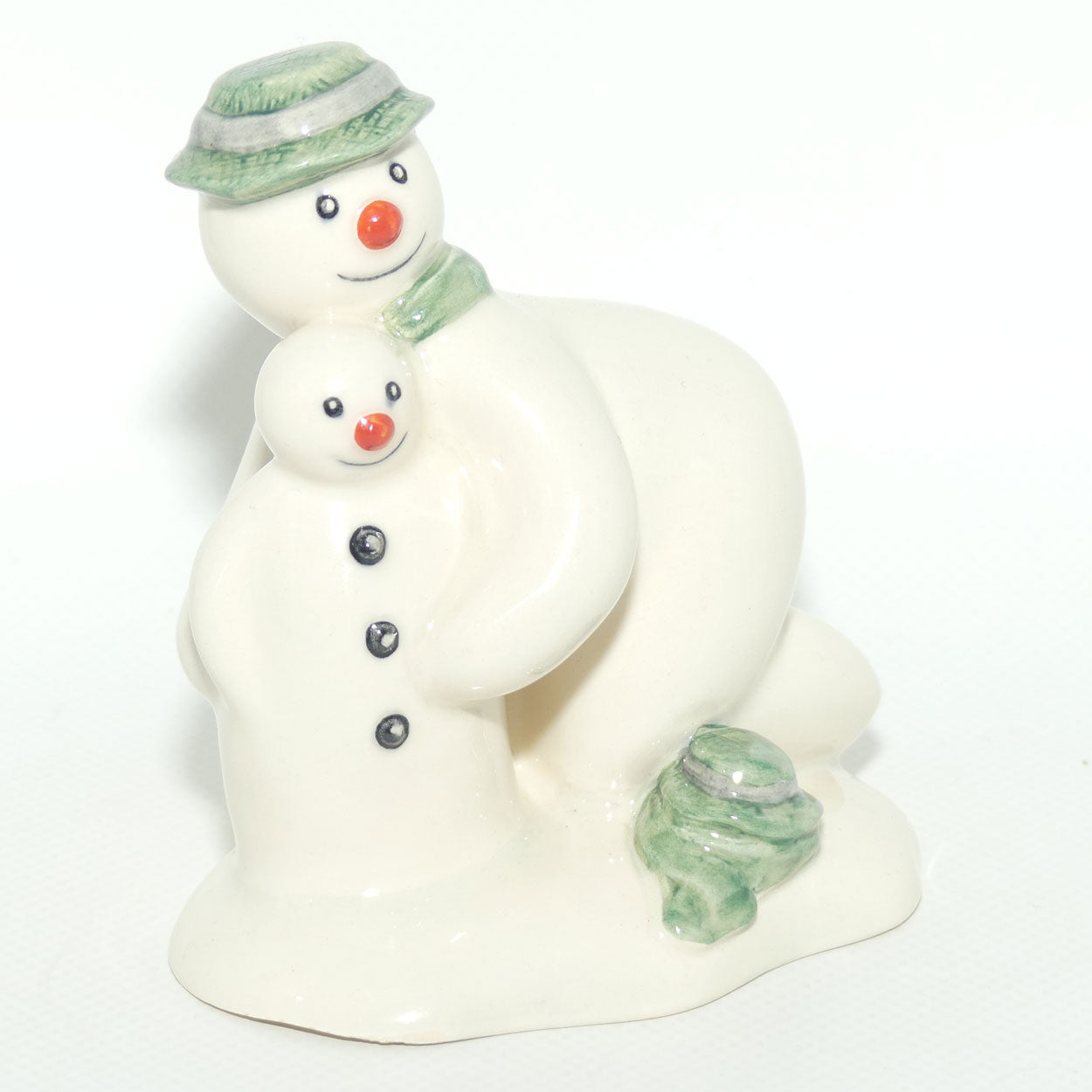DS23 Royal Doulton Snowman figure Building the Snowman