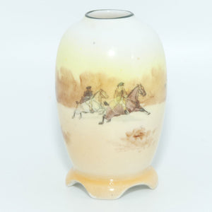 Royal Doulton Coaching Days miniature vase E3804 