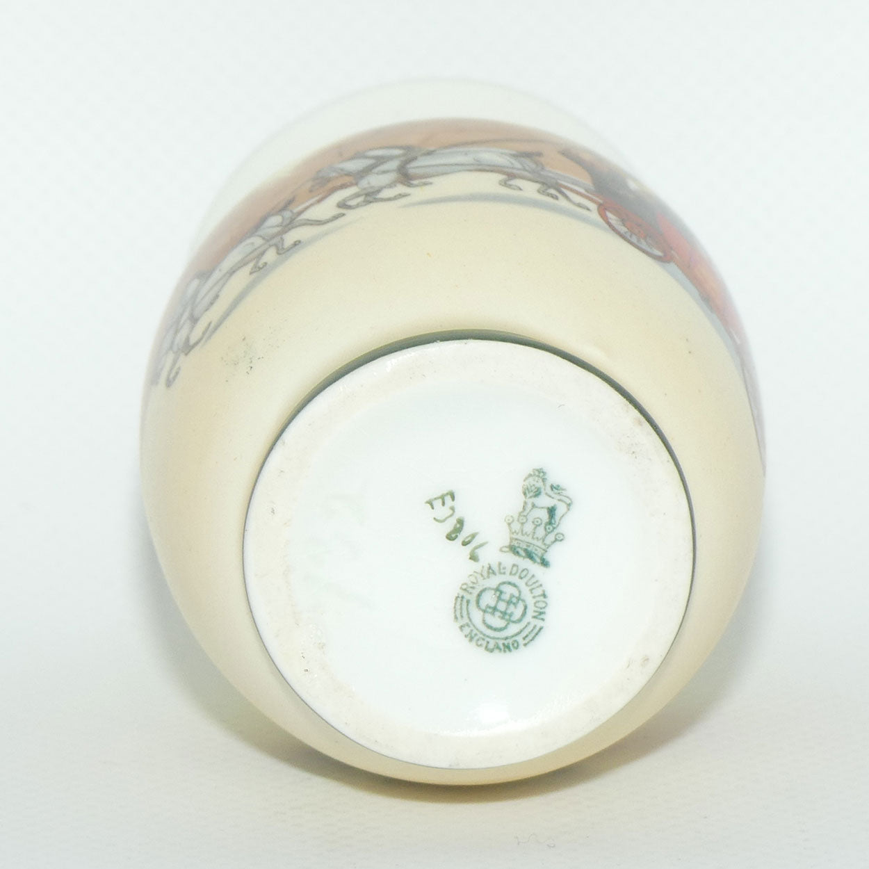 Royal Doulton Coaching Days miniature 732 vase E3804
