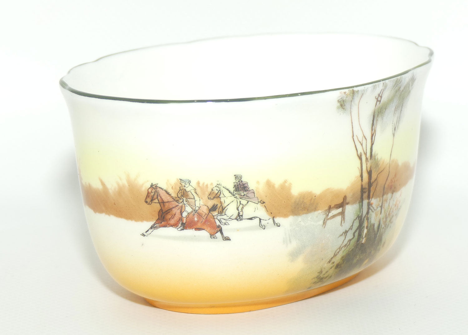 Royal Doulton Coaching Days oval sugar bowl | E3804