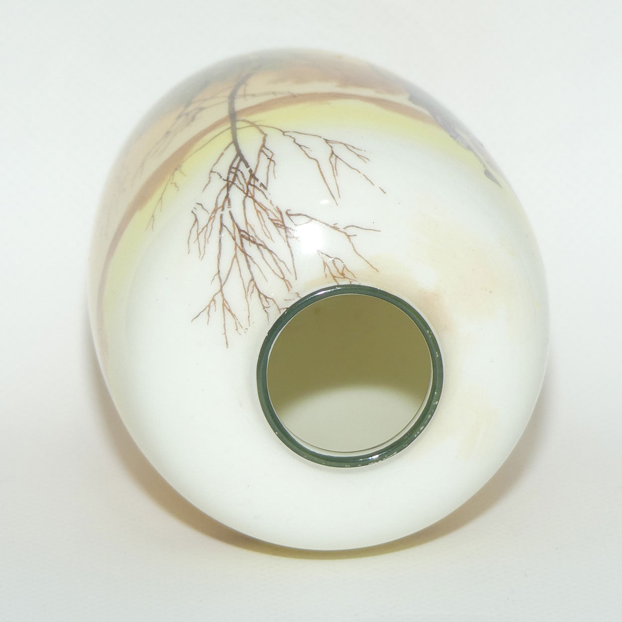 Royal Doulton Coaching Days smaller bulbous vase with narrow mouth E3804 #1