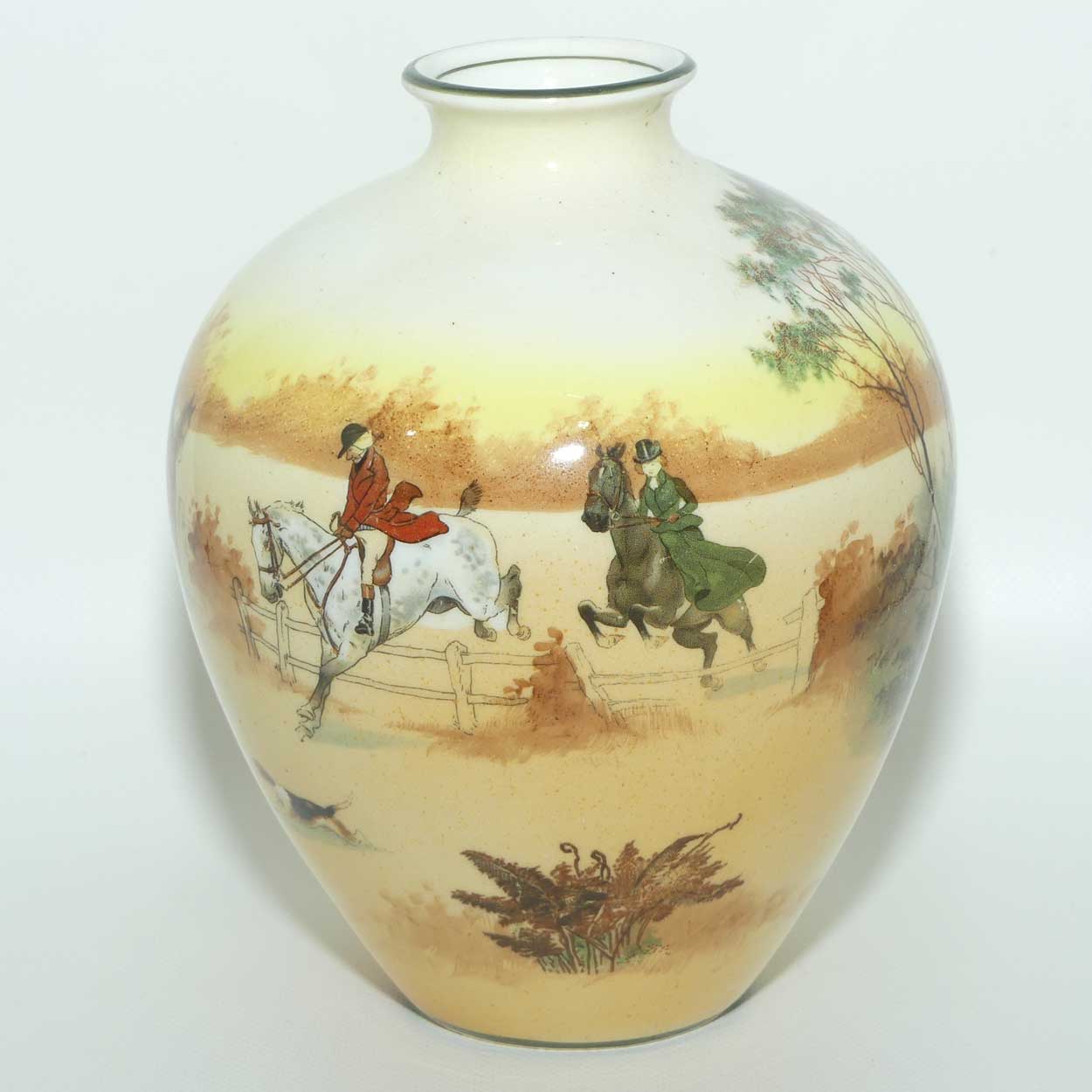 Royal Doulton Hunting | John Peel Hunting ovoid vase E3804