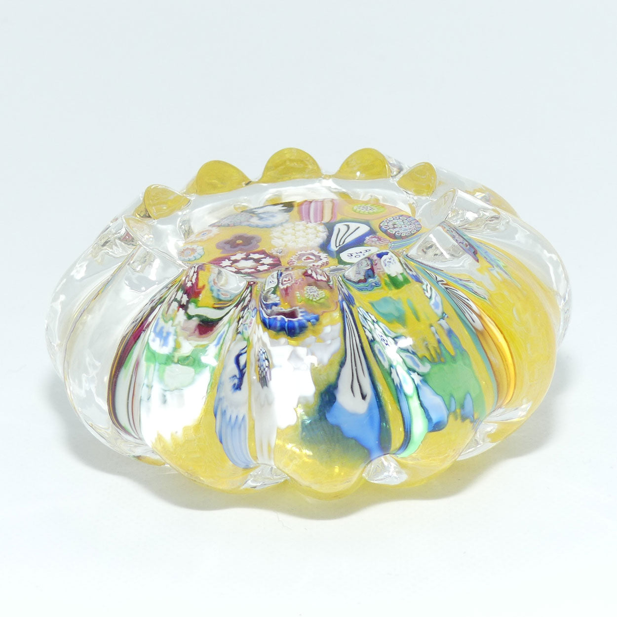 John Deacons Scotland | Daisy shape Magnum paperweight | End of Day | Yellow