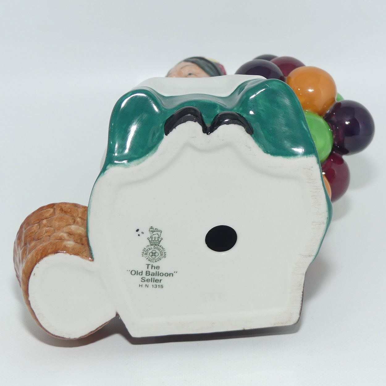 HN1315 Royal Doulton figure The Old Balloon Seller | #1