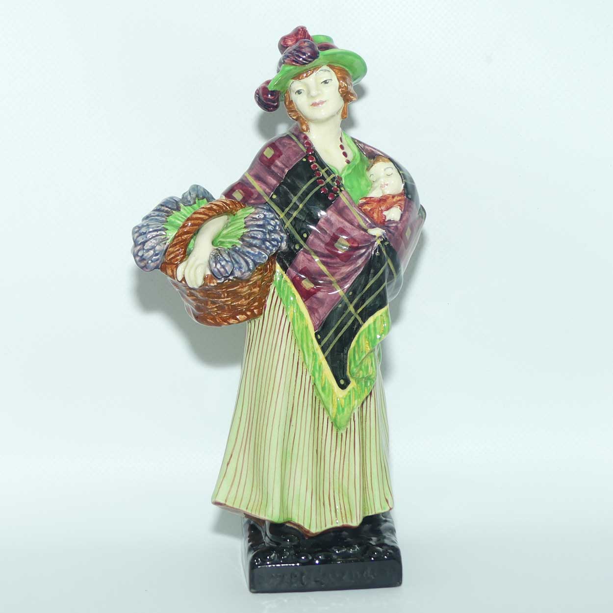 HN1373 Royal Doulton figure Sweet Lavender