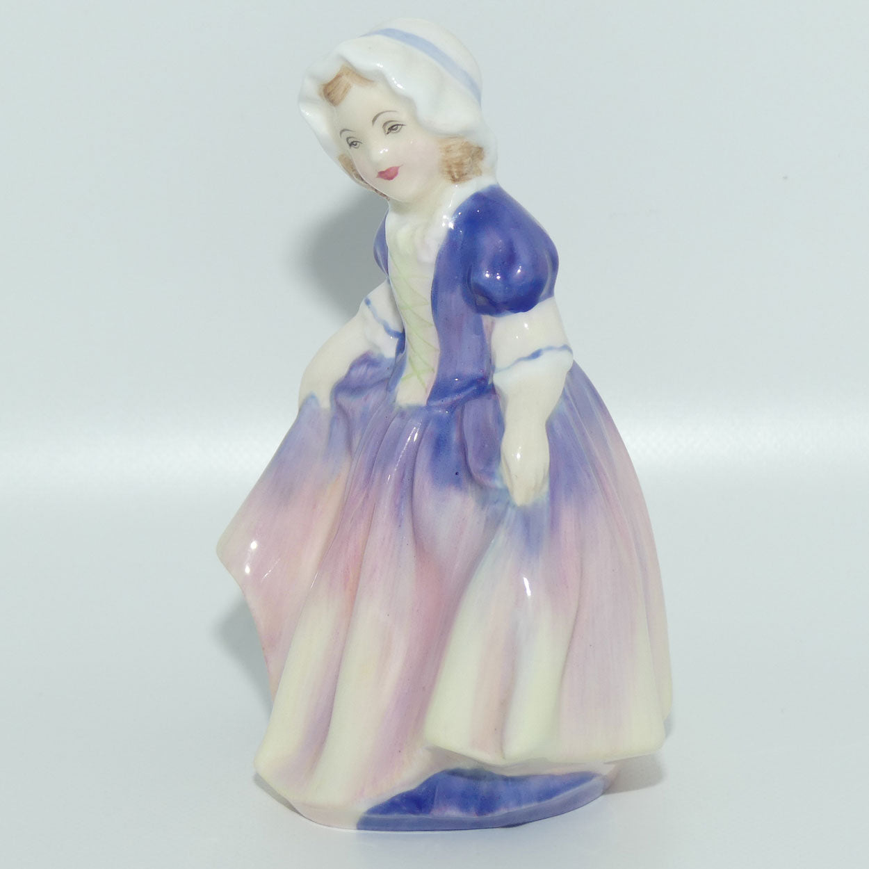 HN1678 Royal Doulton figure Dinky Do | later version