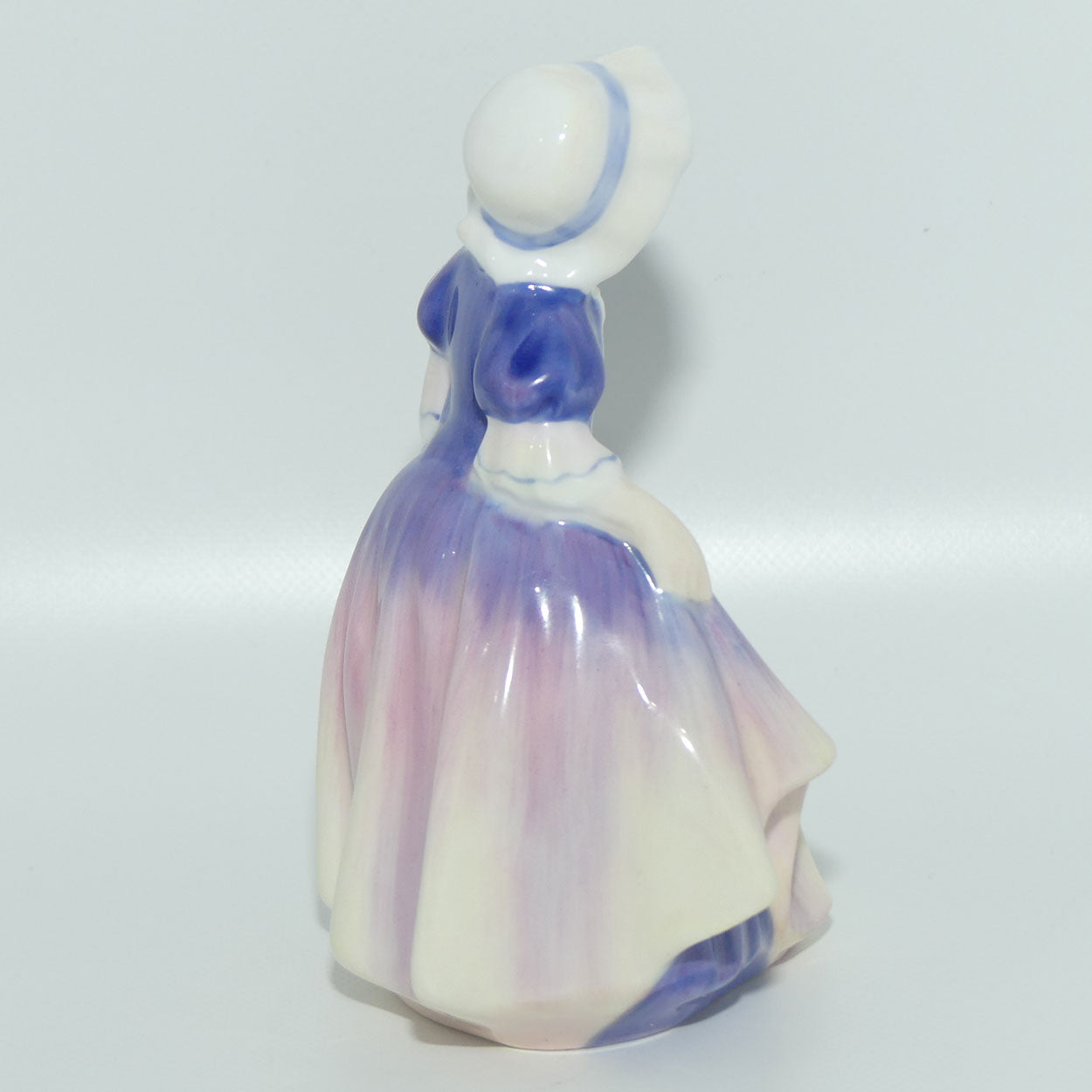 HN1678 Royal Doulton figure Dinky Do | later version