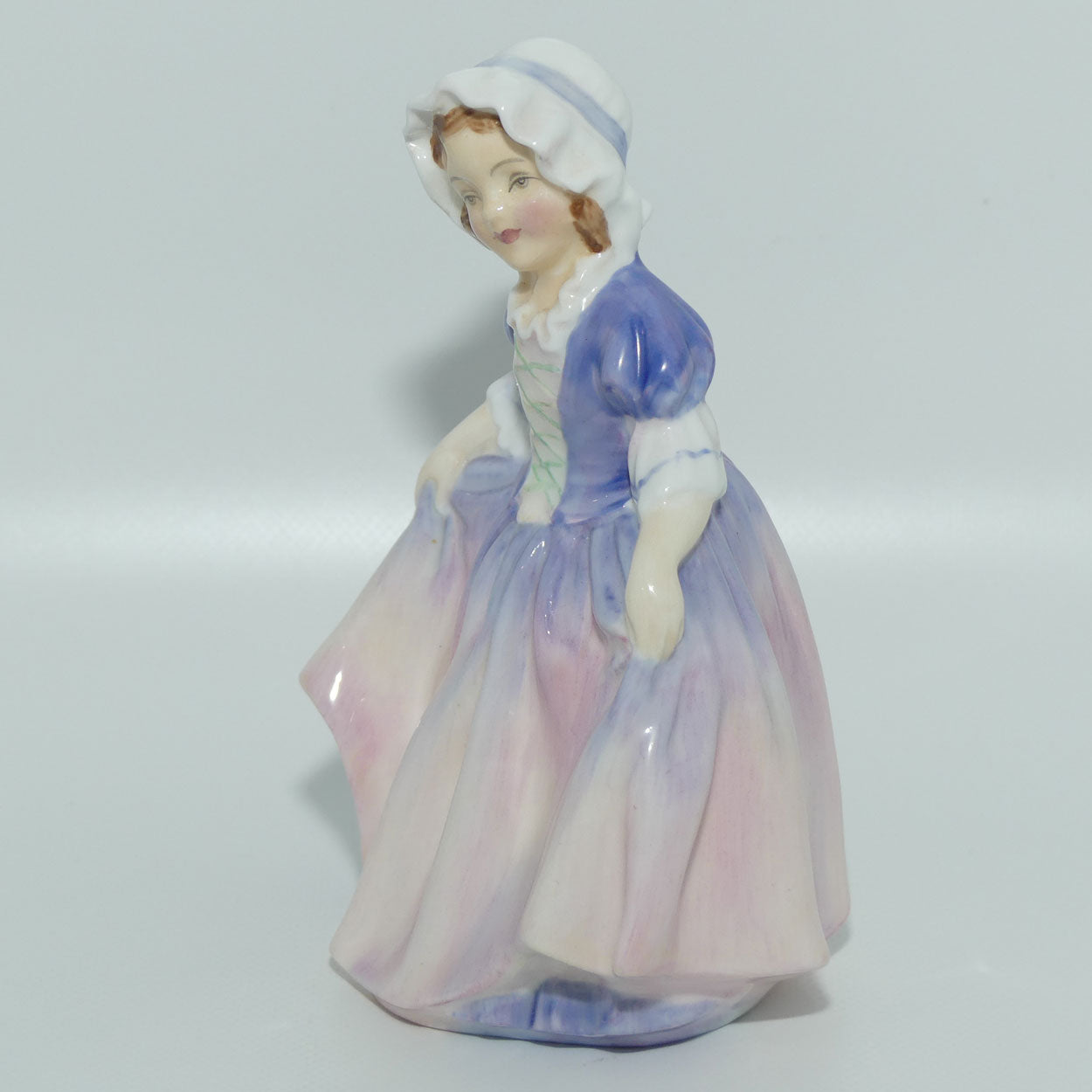 HN1678 Royal Doulton figure Dinky Do | early version