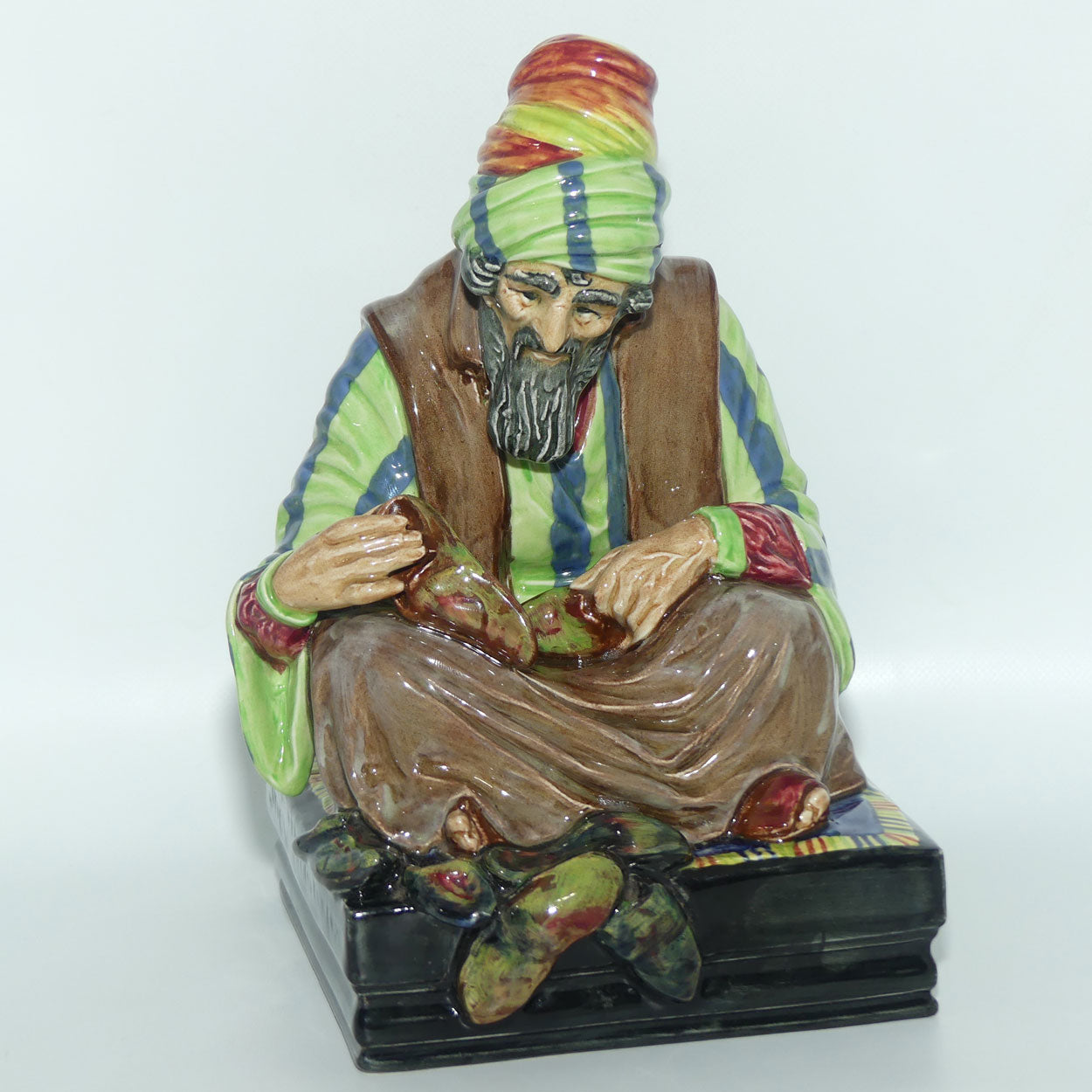 HN1706 Royal Doulton figure The Cobbler | Green and Brown