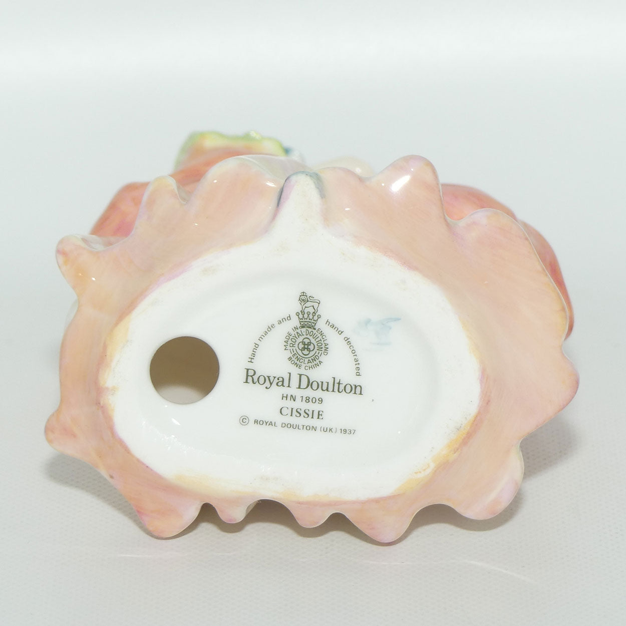HN1809 Royal Doulton figure Cissie | later version