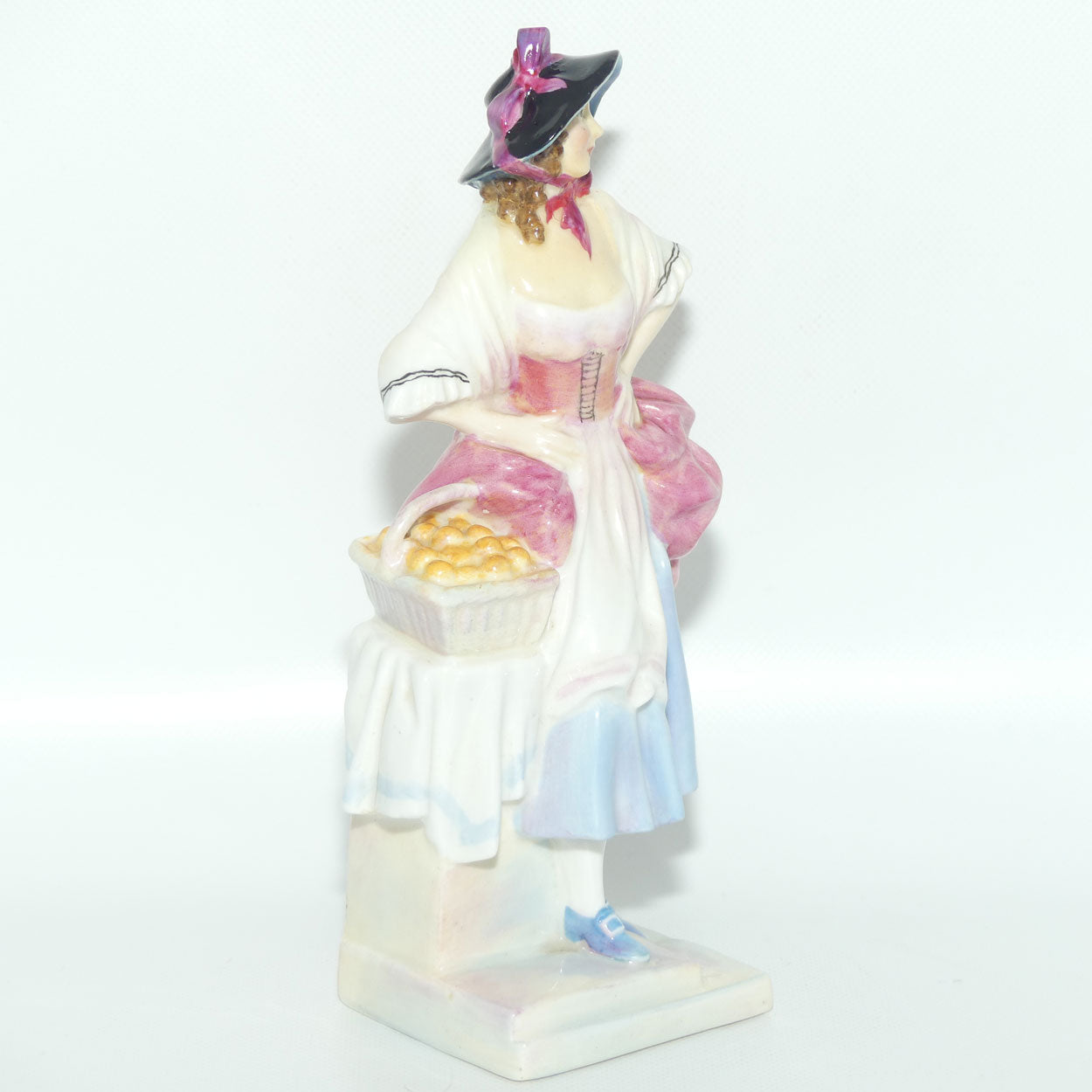 HN1887 Royal Doulton figure Nell Gwynn