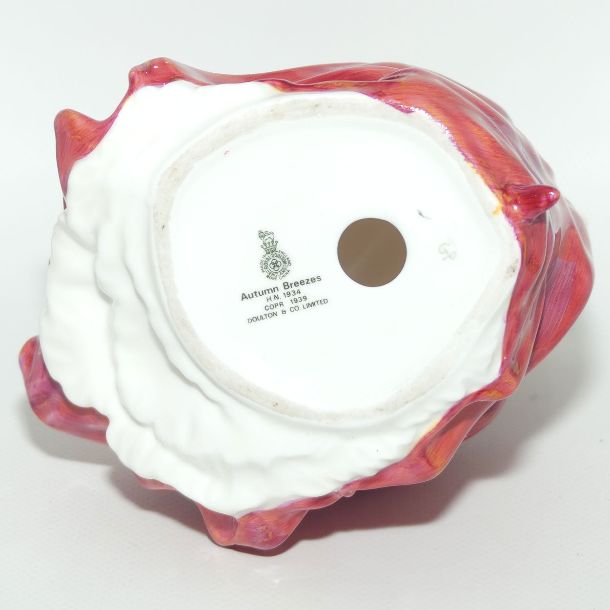 HN1934 Royal Doulton figure Autumn Breezes | Red | 1970s stamp