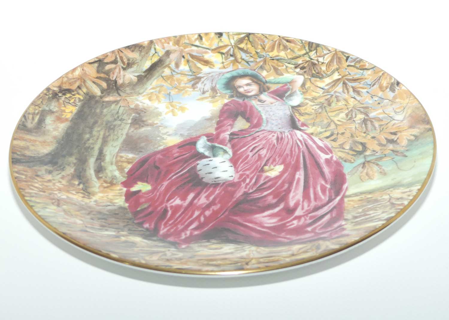 HN1934 Royal Doulton figure Autumn Breezes | Companion plate