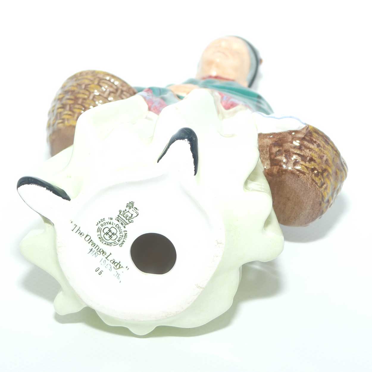 HN1953 Royal Doulton figure The Orange Lady | Green