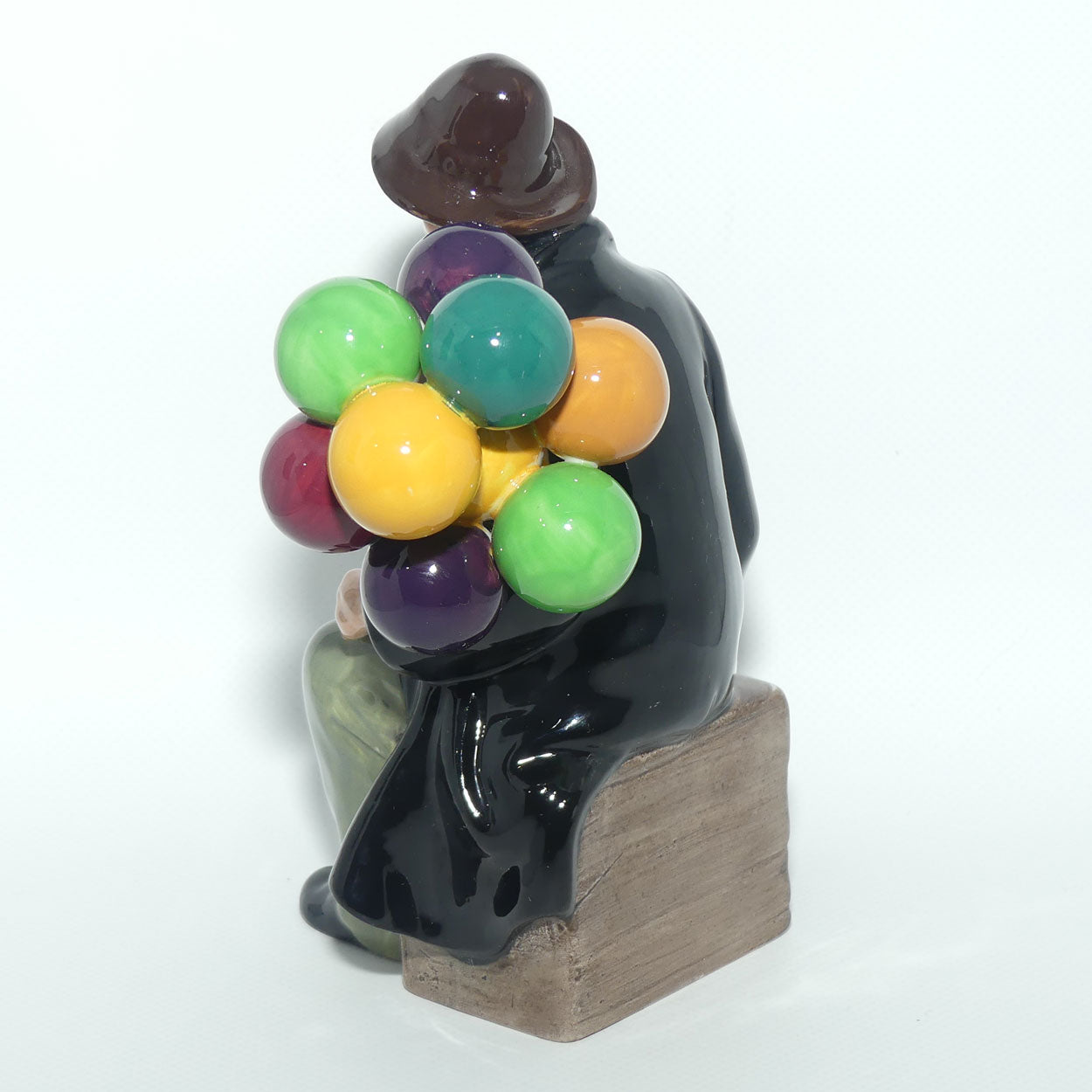 HN1954 Royal Doulton figure The Balloon Man | Green Balloon | 1970's era