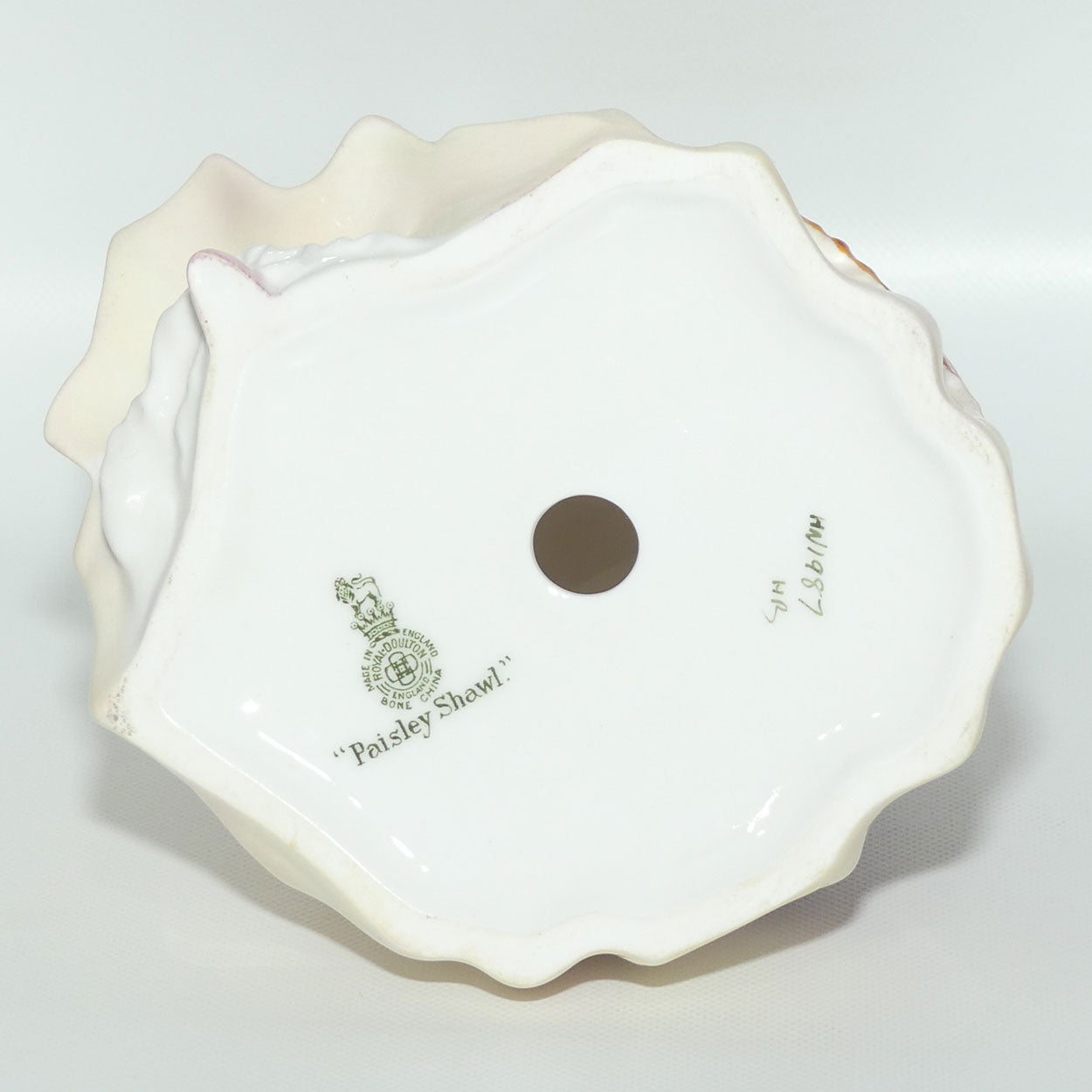 HN1987 Royal Doulton figure Paisley Shawl