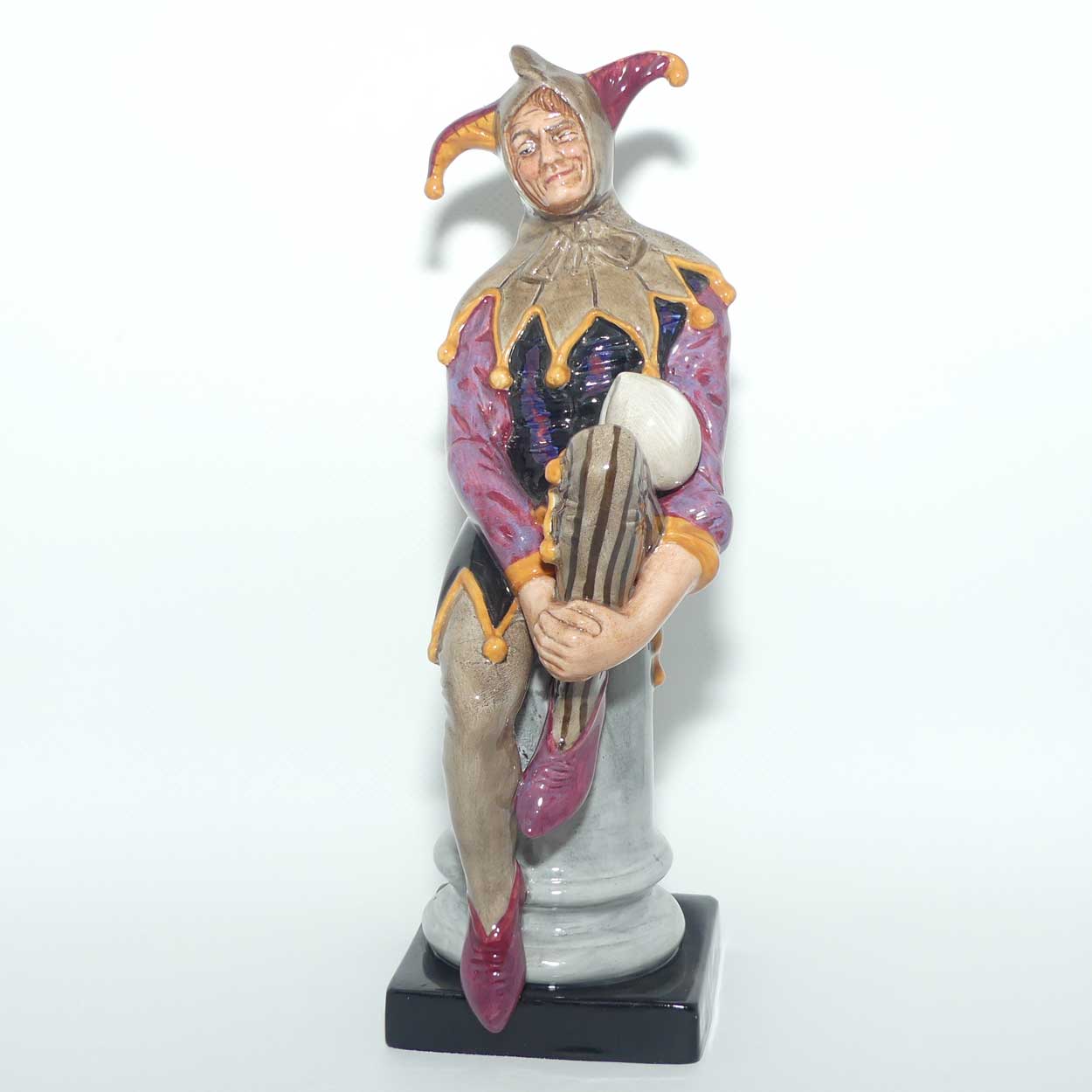 HN2016 Royal Doulton figure The Jester | 1980s era