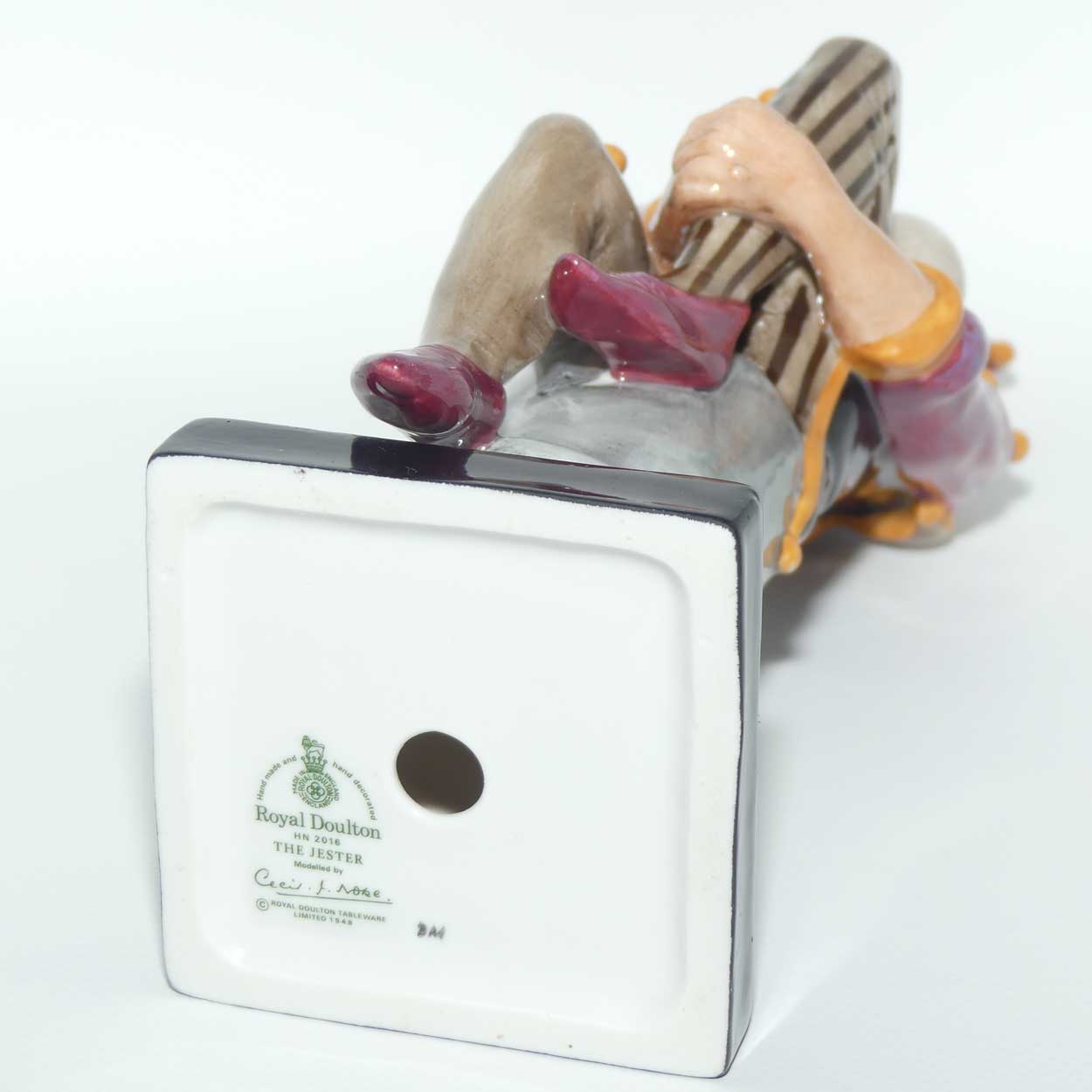 HN2016 Royal Doulton figure The Jester | 1980s era