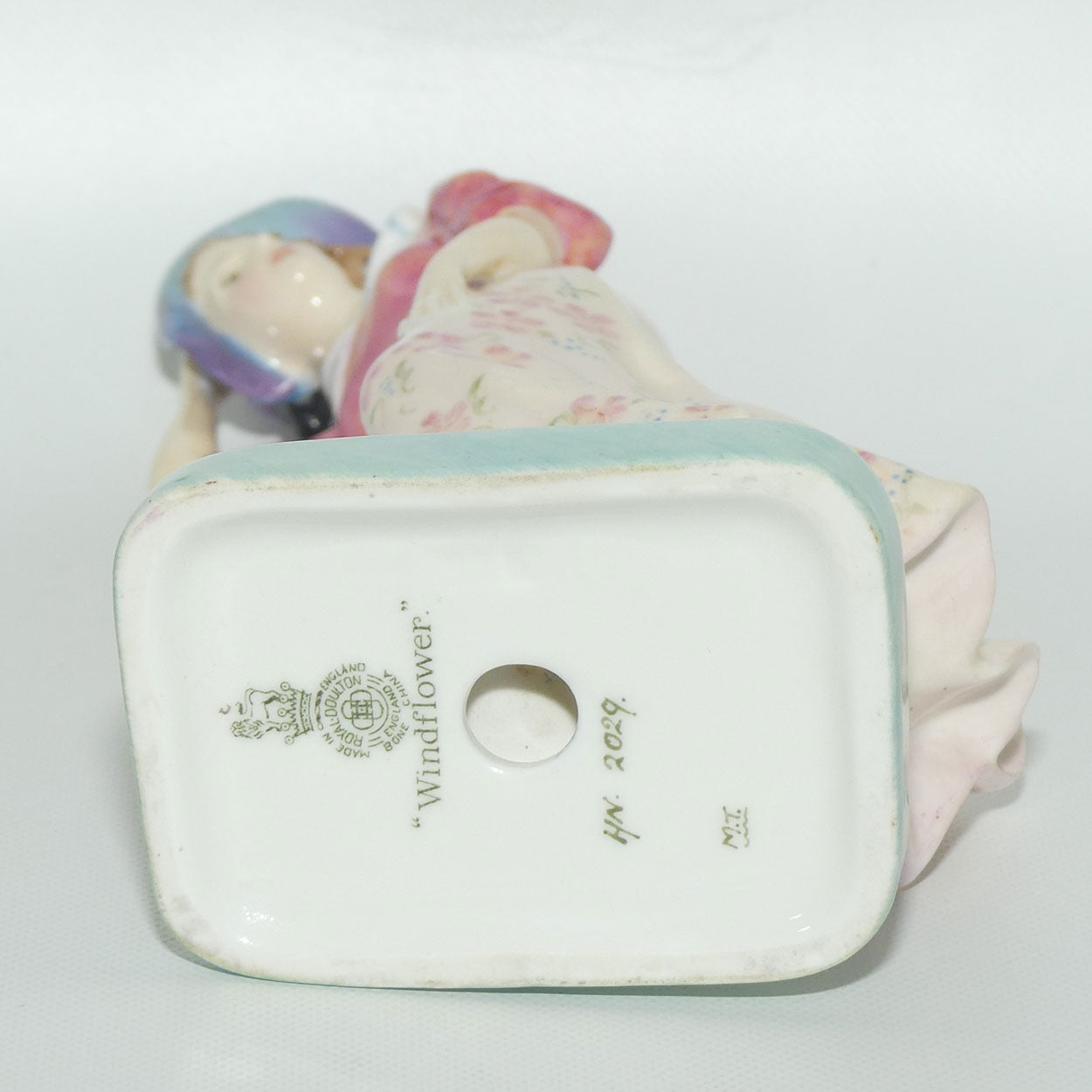 HN2029 Royal Doulton figure Windflower