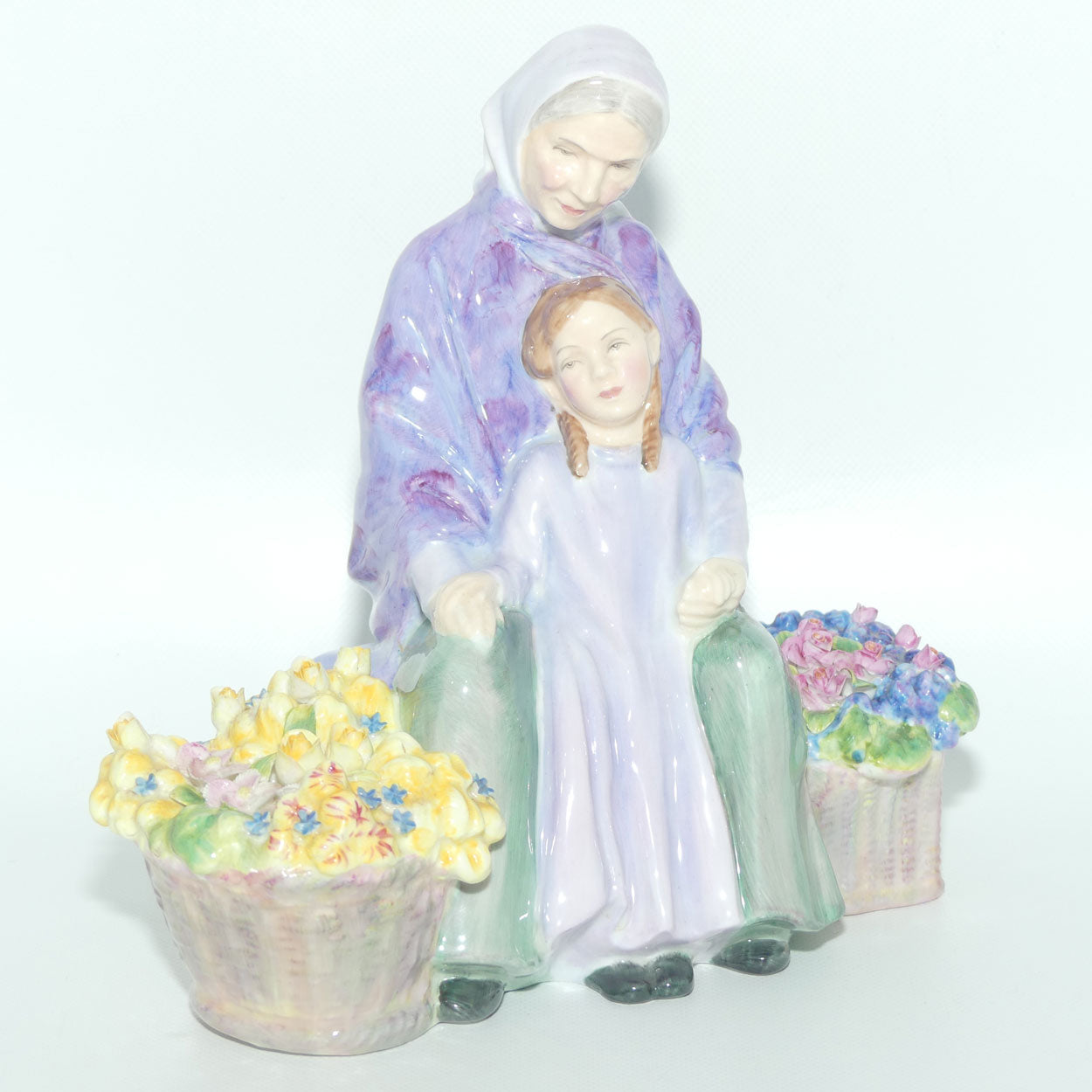 HN2031 Royal Doulton figure Granny's Heritage | #2