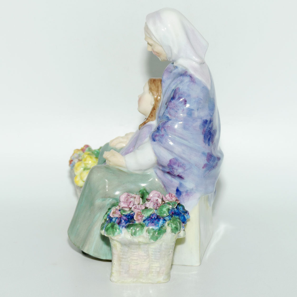 HN2031 Royal Doulton figure Granny's Heritage | #3