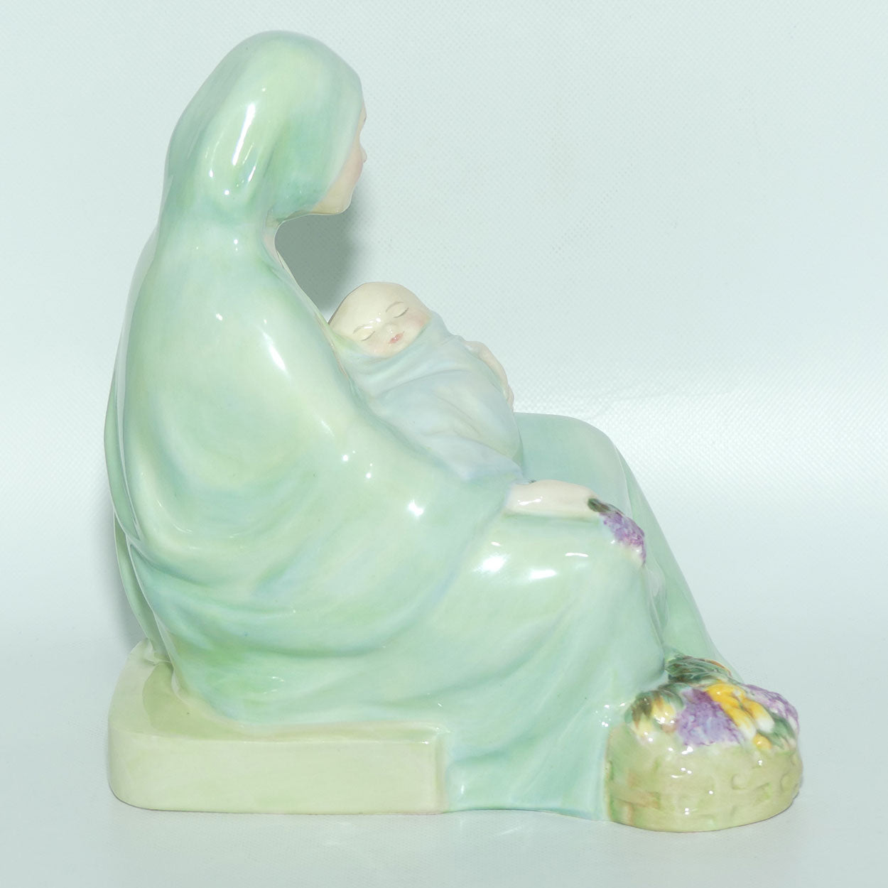 HN2034 Royal Doulton figure Madonna of the Square