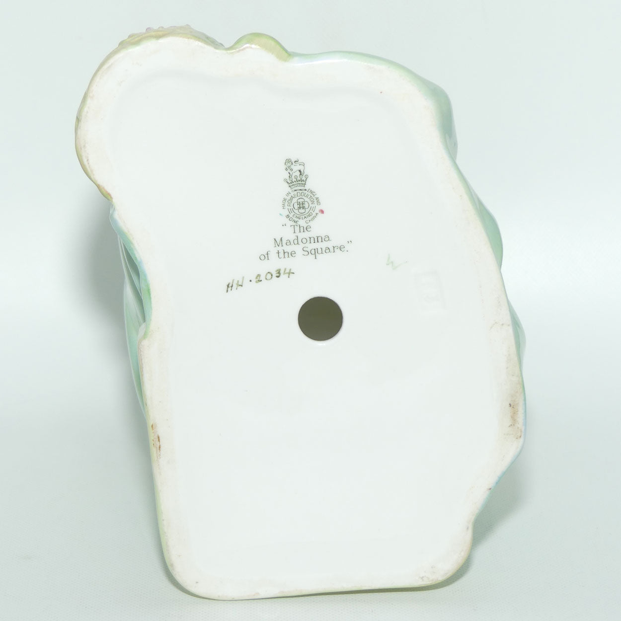 HN2034 Royal Doulton figure Madonna of the Square