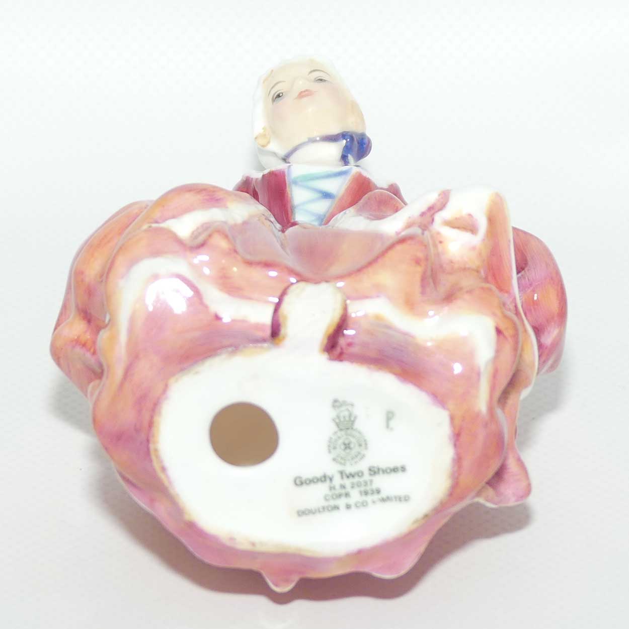 HN2037 Royal Doulton figure Goody Two Shoes | later version