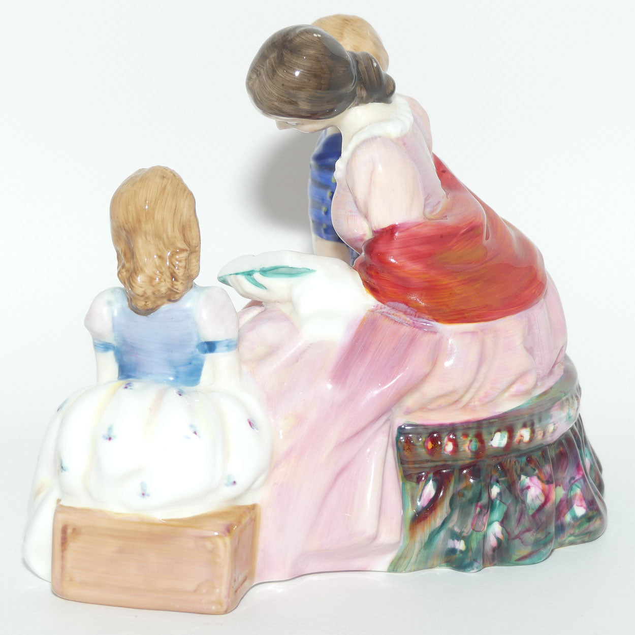 HN2059 Royal Doulton figure Bedtime Story | later version