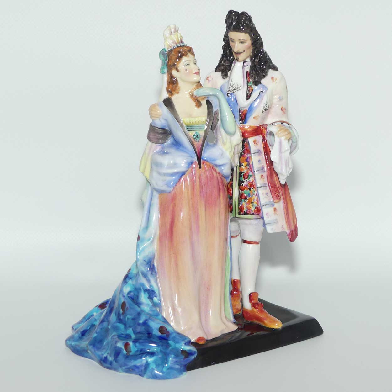 HN2076 Royal Doulton figure Promenade