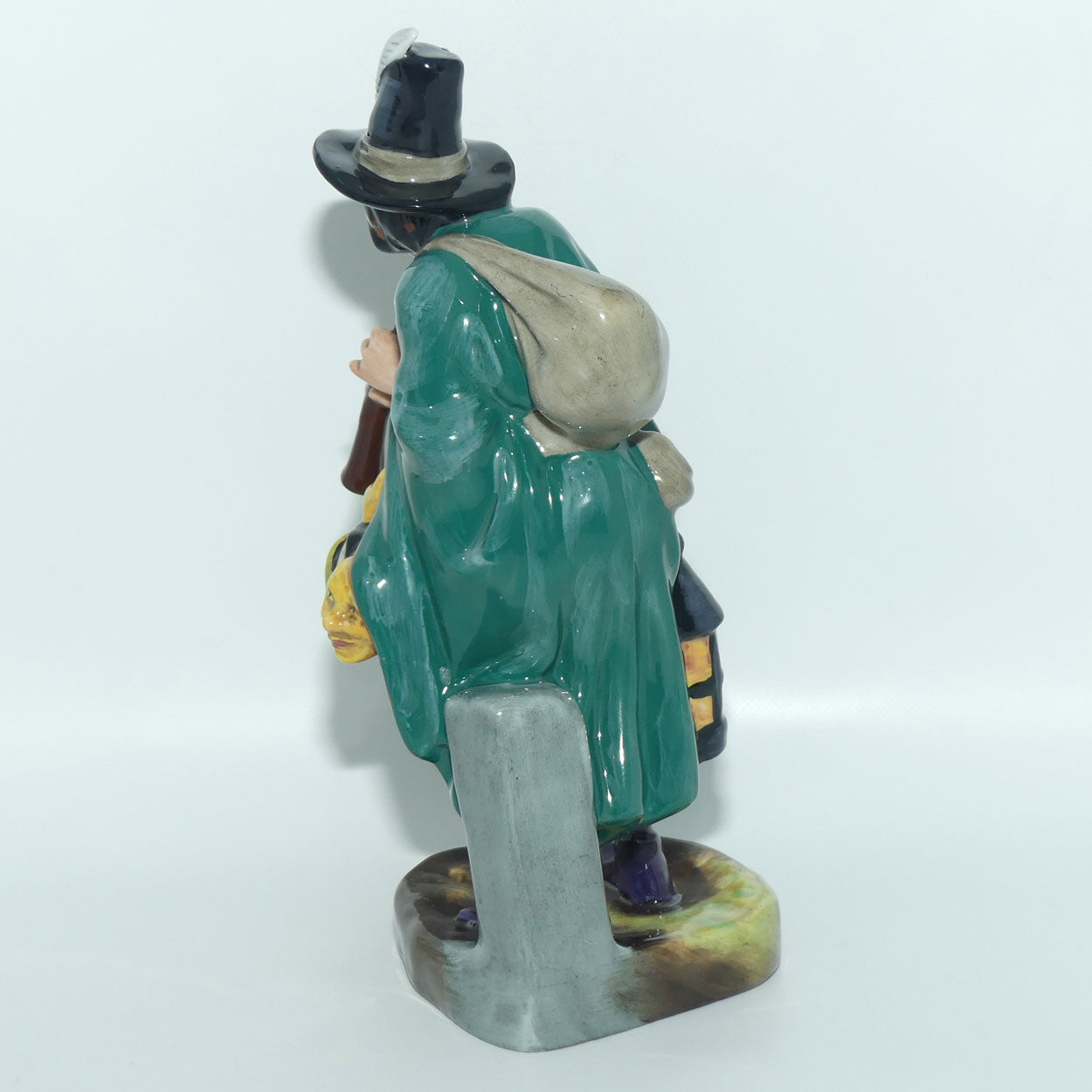HN2103 Royal Doulton figure Mask Seller | later version
