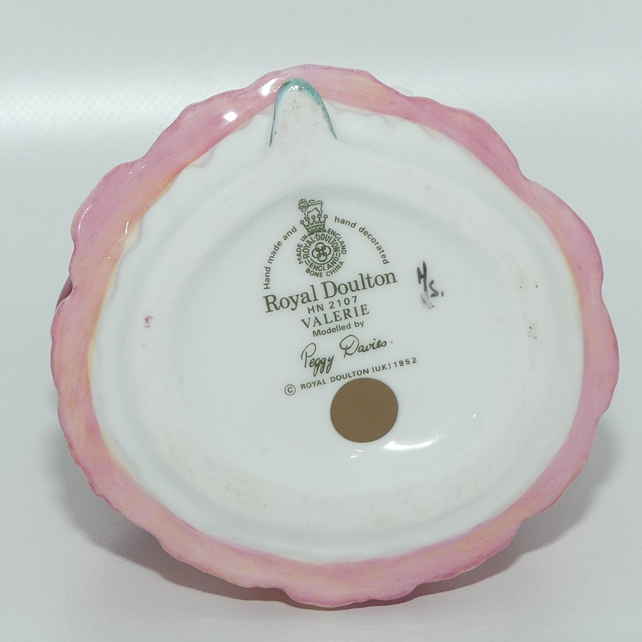 HN2107 Royal Doulton figurine Valerie 