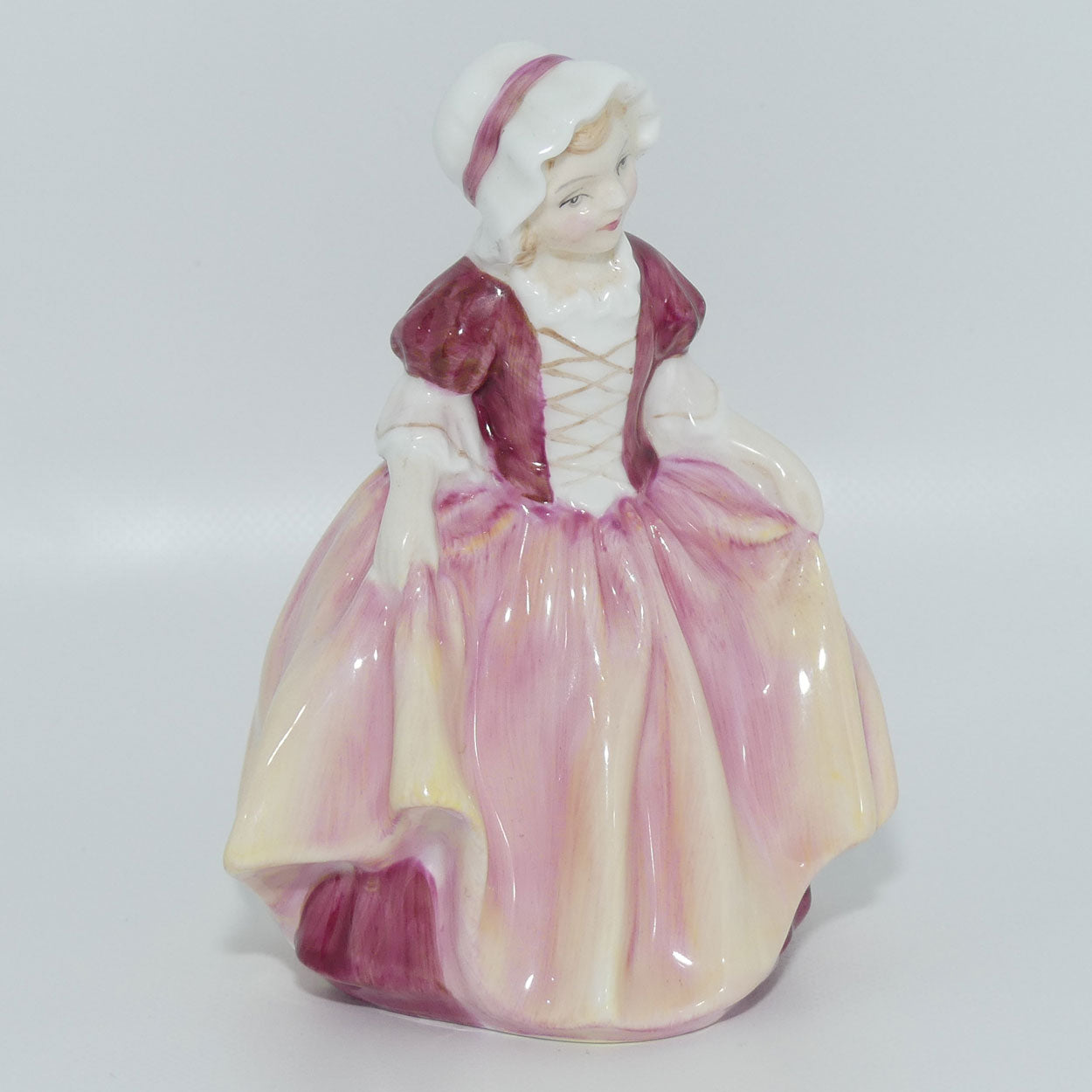 Royal Doulton figure Dinky Do HN2120 | Designer: Leslie Harradine