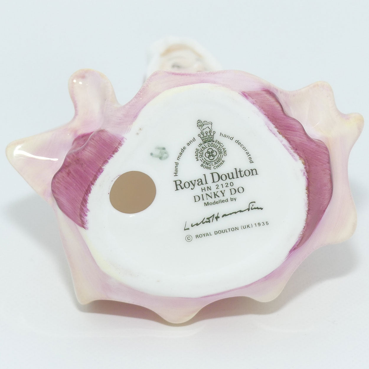 Royal Doulton figure Dinky Do HN2120 | Designer: Leslie Harradine