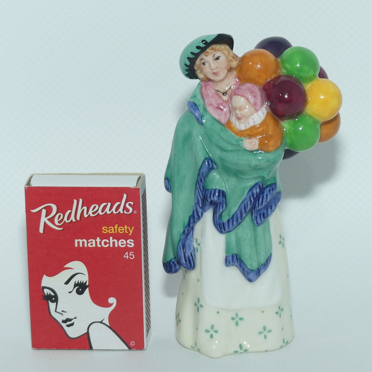 HN2130 Royal Doulton figure The Balloon Seller | Miniature Figurines