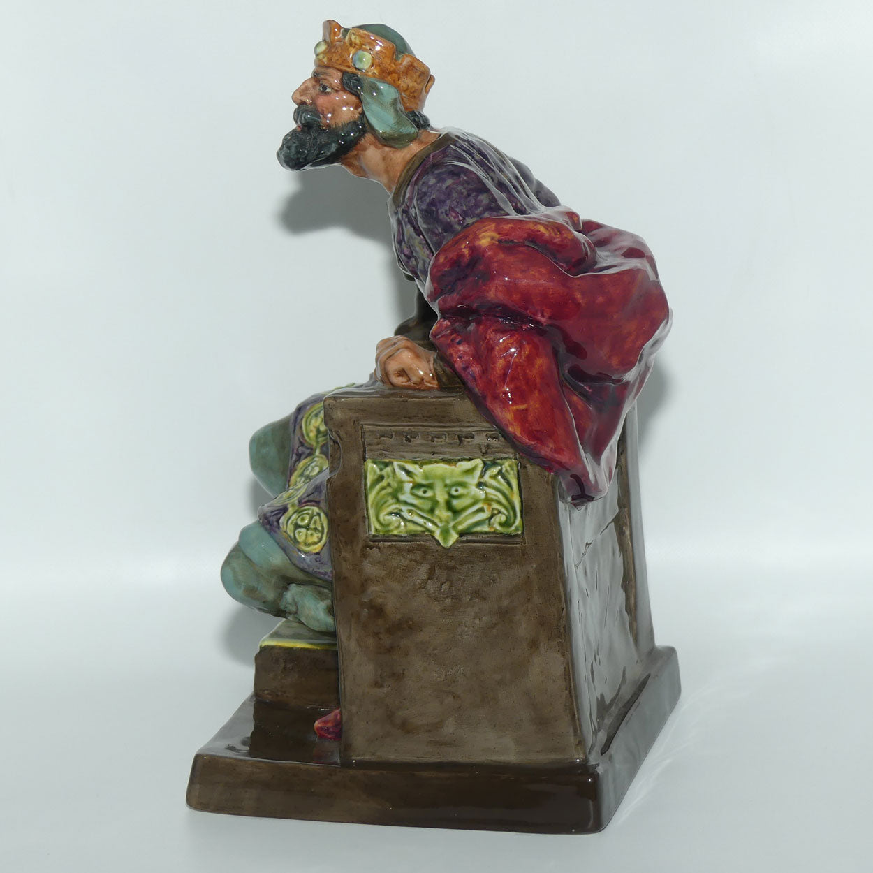 HN2134 Royal Doulton character figure The Old King