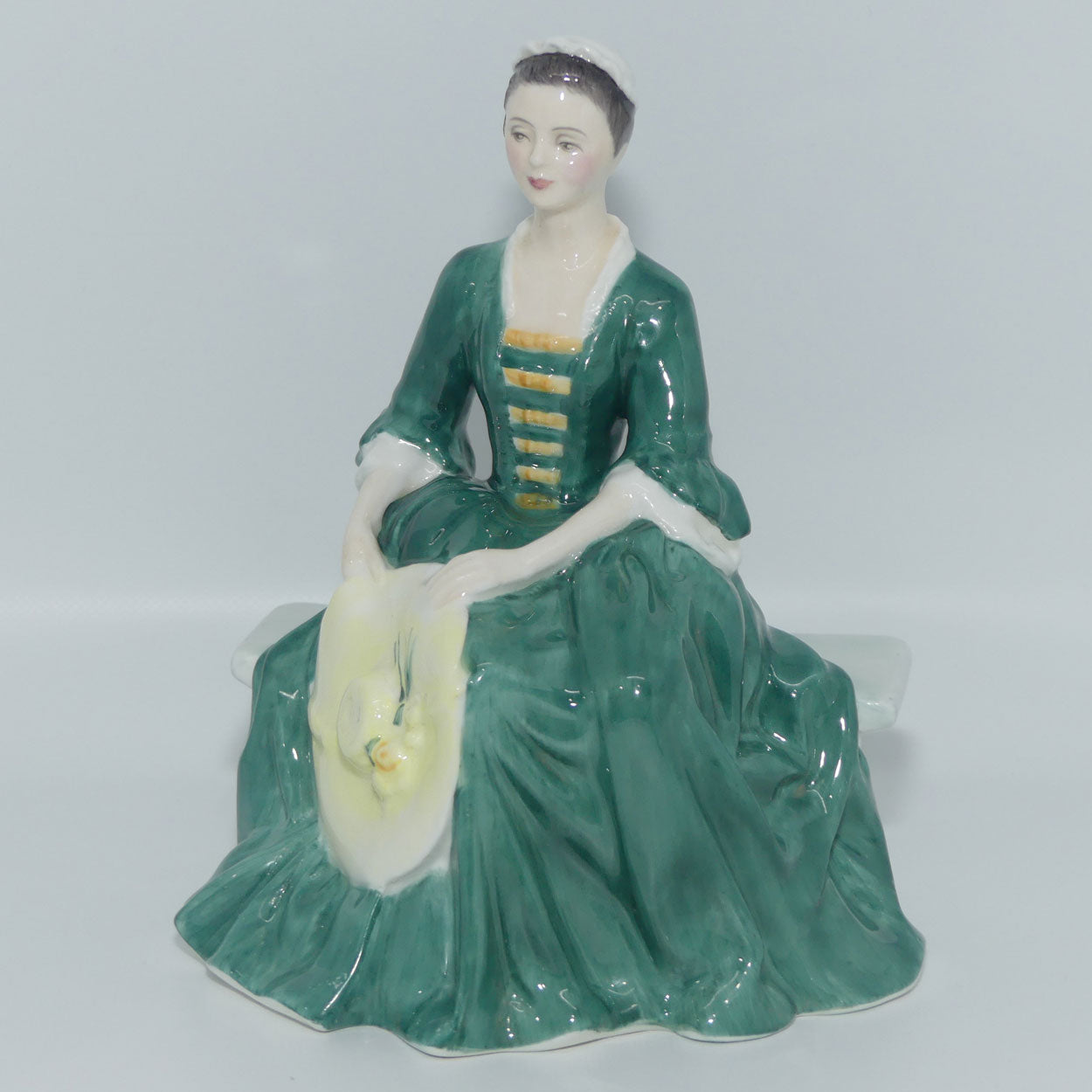 HN2228 Royal Doulton figurine Lady from Williamsburg 