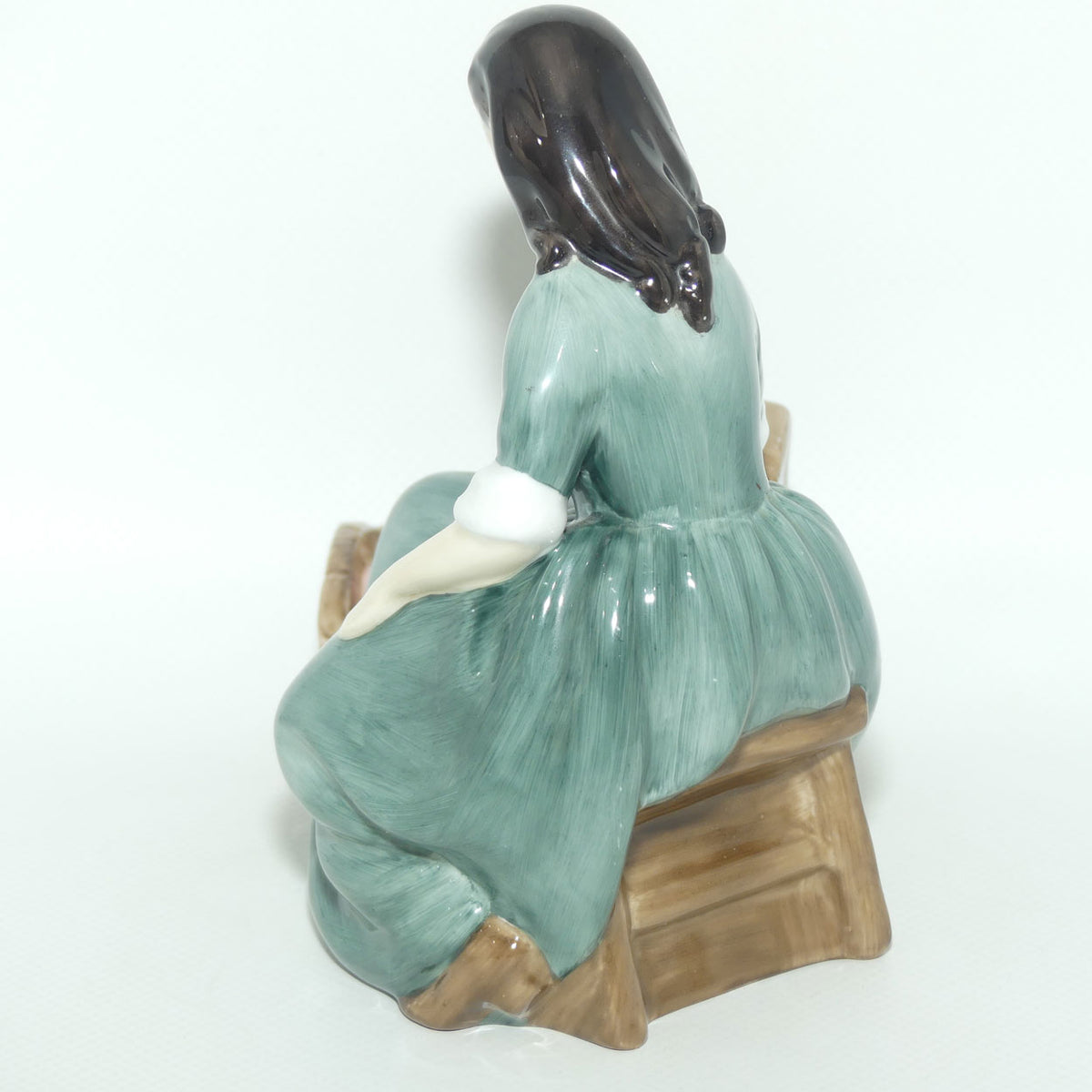 HN2246 Royal Doulton figure Cradle Song