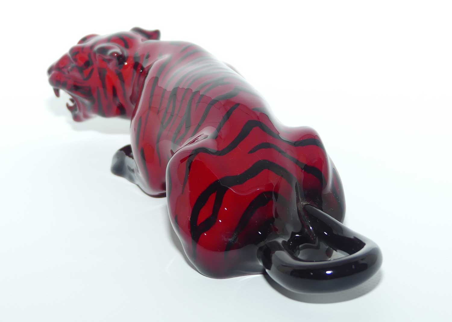 HN0225 Royal Doulton Flambe Crouching Tiger | signed Fred Moore