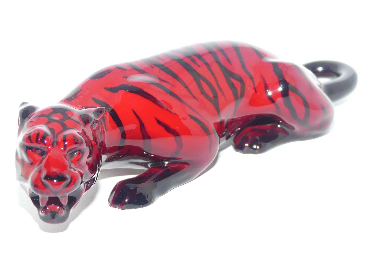 HN0225 Royal Doulton Flambe Crouching Tiger | signed Fred Moore