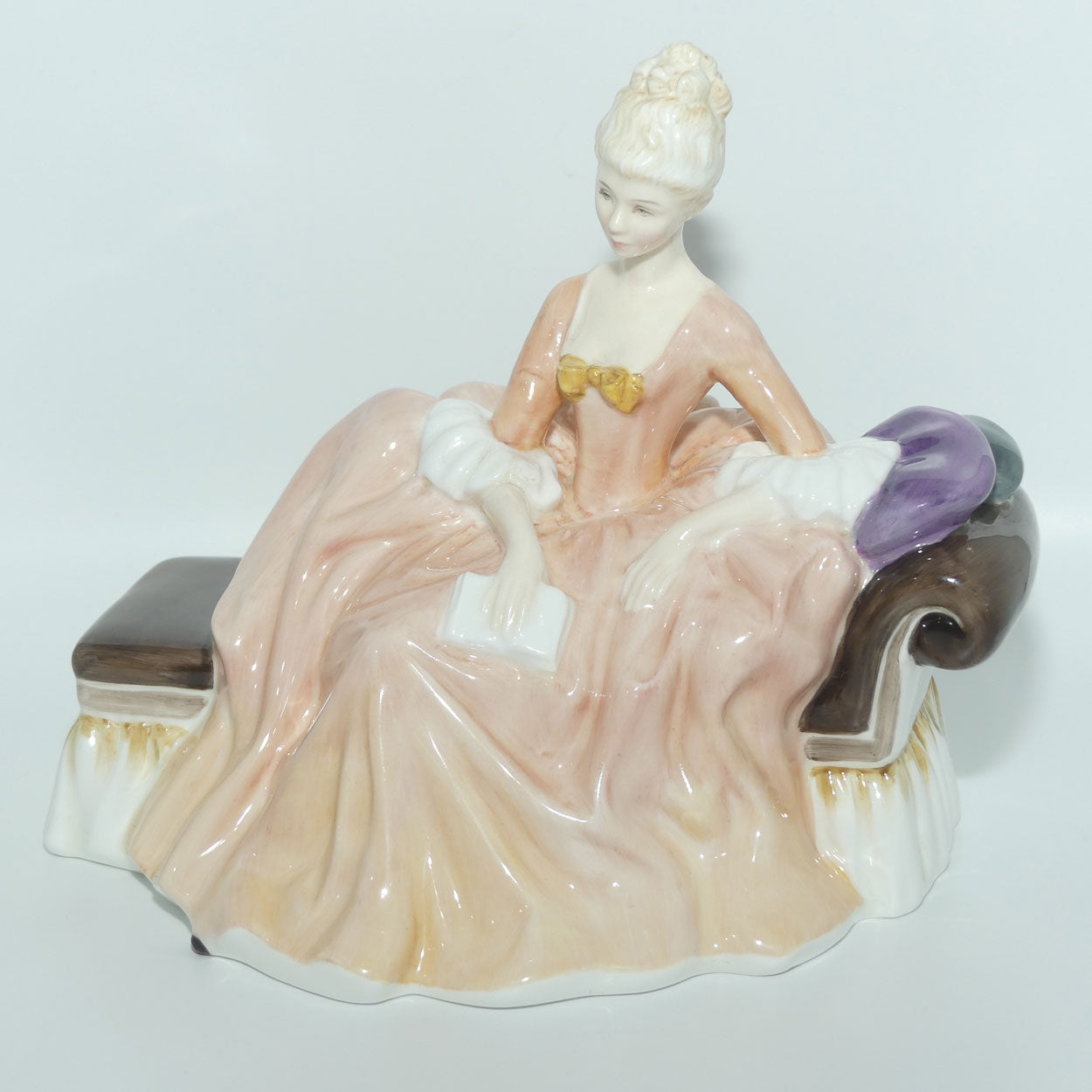 HN2306 Royal Doulton figurine Reverie | Pretty Ladies Figurines