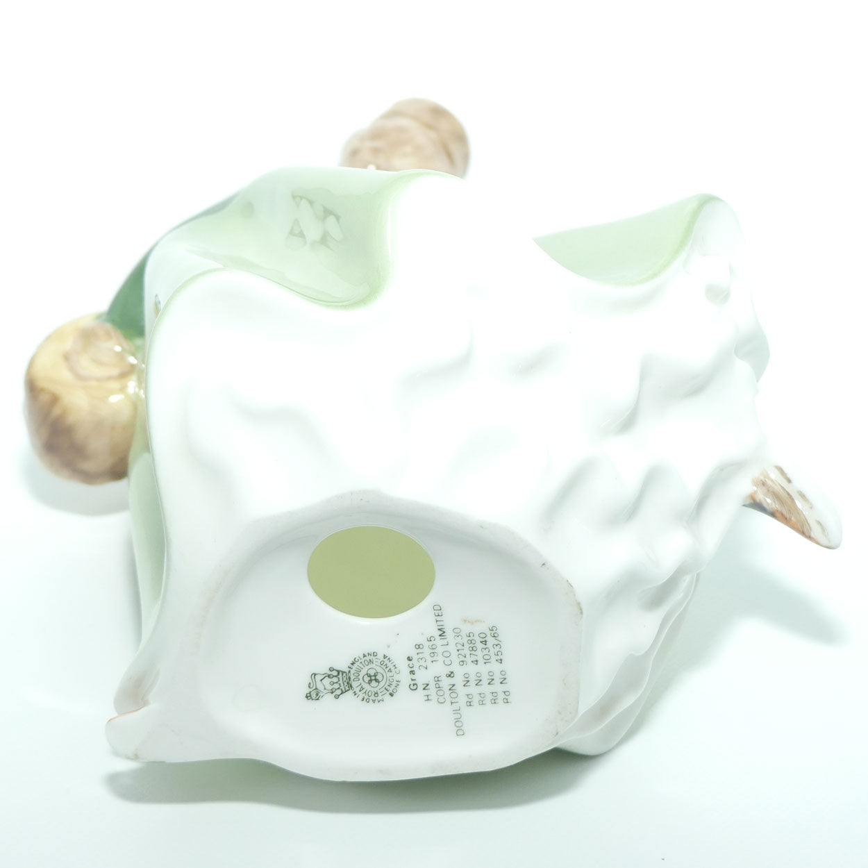 HN2318 Royal Doulton figurine Grace | Pretty Ladies Figurines