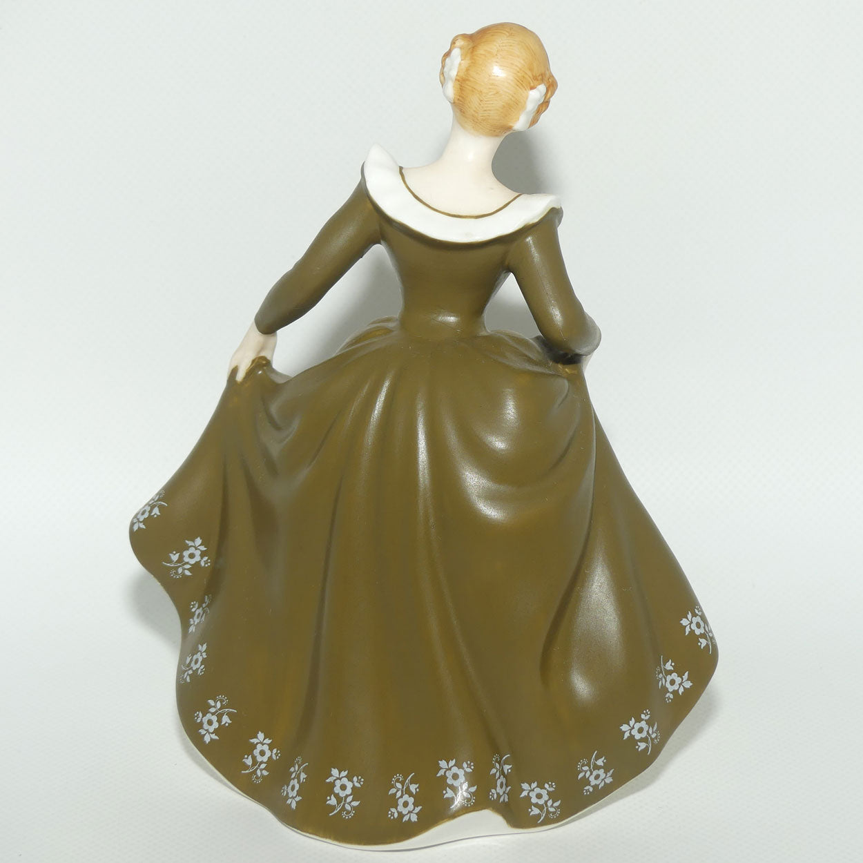 HN2348 Royal Doulton figure Geraldine (Matte)