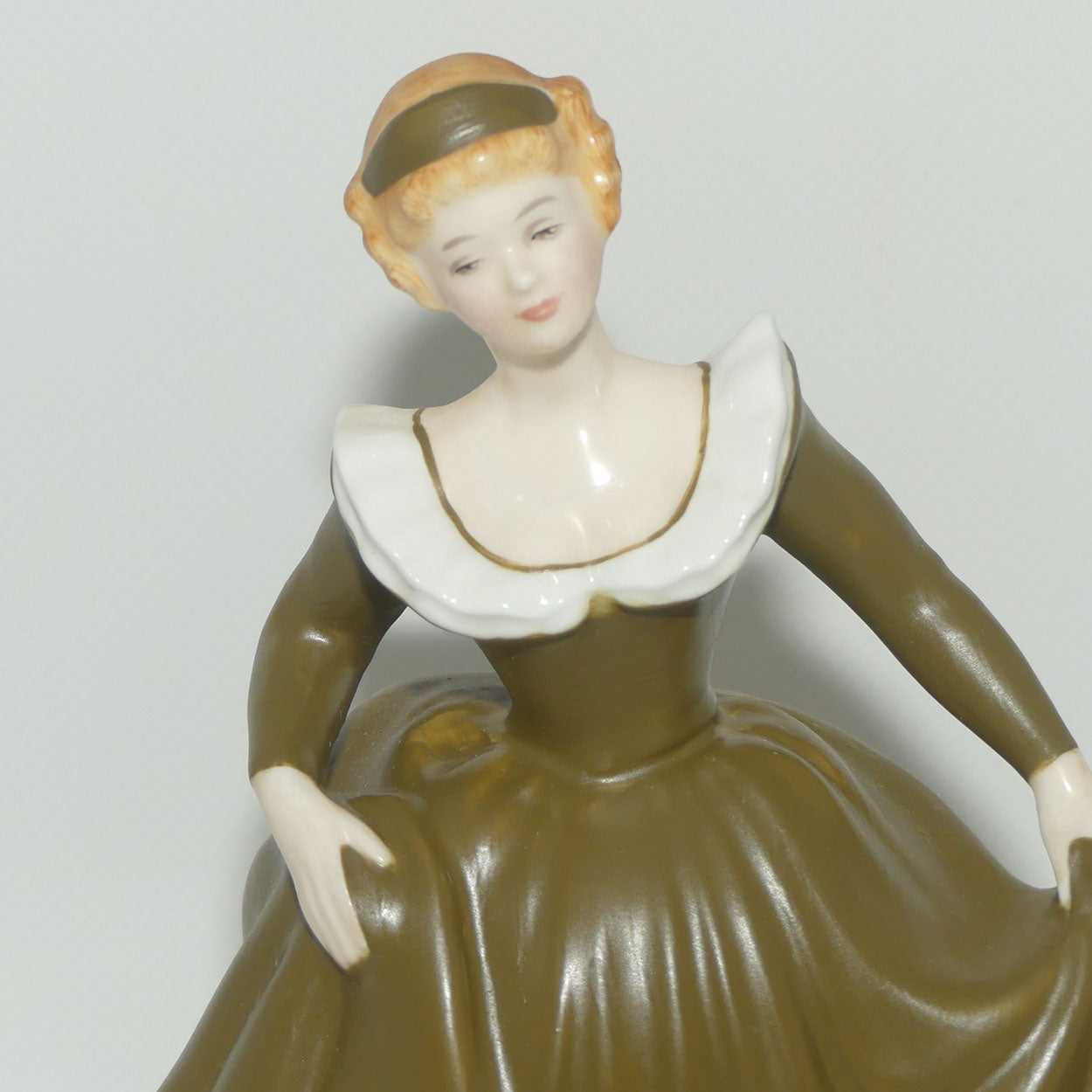 HN2348 Royal Doulton figure Geraldine (Matte)